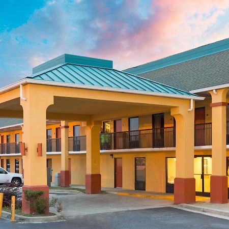 Готель Super 8 By Wyndham Orangeburg Near I-26 Екстер'єр фото